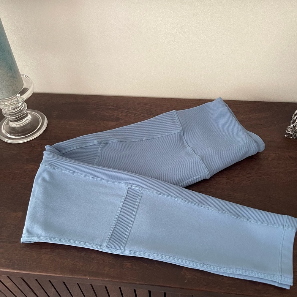 Nordstrom Zella leggings size M women’s  periwinkle blue